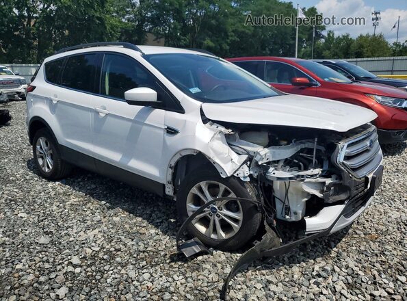 1FMCU0GD8HUB61786 2017 FORD ESCAPE Белый Передняя правая четверть