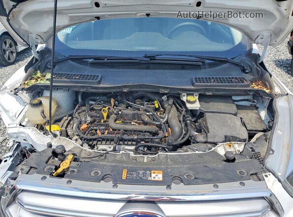 1FMCU0GD8HUB61786 2017 FORD ESCAPE Белый Вид подкапотного пространства