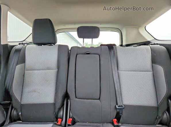 1FMCU0GD8HUB76188 2017 FORD ESCAPE White Вид задніх сидінь
