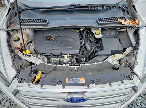 1FMCU0GD8HUB76188 2017 FORD ESCAPE White Вид підкапотного простору
