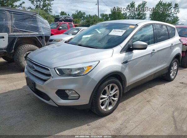 1FMCU0GD8HUB99275 2017 FORD ESCAPE Silver წინა მარცხენა ხედი სამი მეოთხედიდან