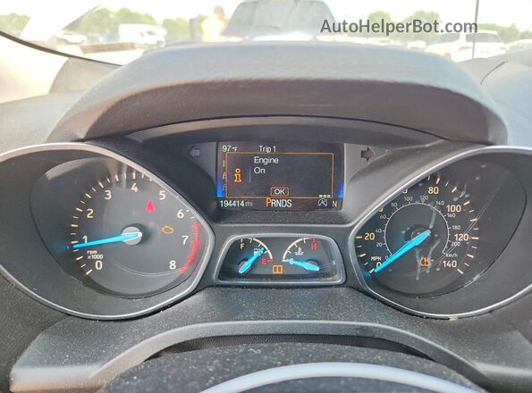 1FMCU0GD8HUB99616 2017 FORD ESCAPE Silver Widok zestawu wskaźników