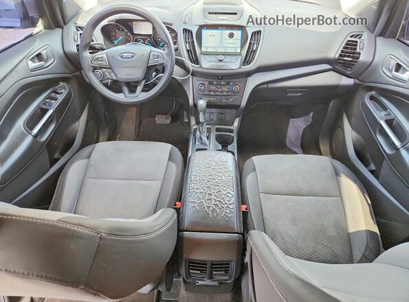 1FMCU0GD8HUB99616 2017 FORD ESCAPE Silver Widok deski rozdzielczej