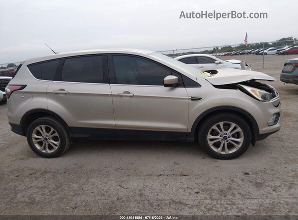 1FMCU0GD8HUC24742 2017 FORD ESCAPE Бежевый Панорамный вид салона 360°