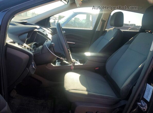 1FMCU0GD8HUC76856 2017 FORD ESCAPE Black Вид салону спереду