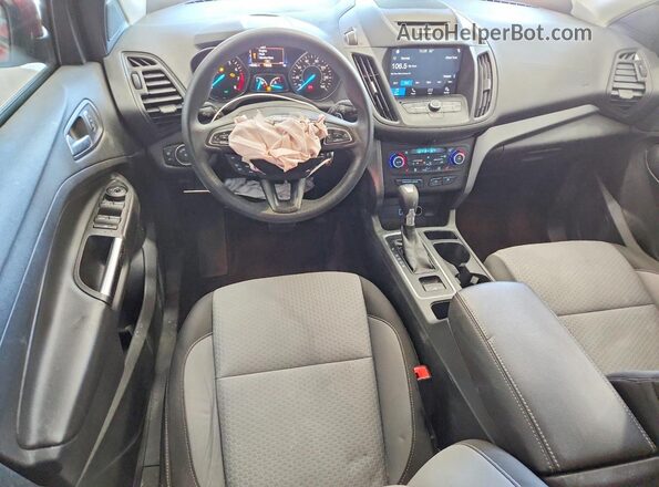 1FMCU0GD8HUC85881 2017 FORD ESCAPE Maroon Вид панелі приладів