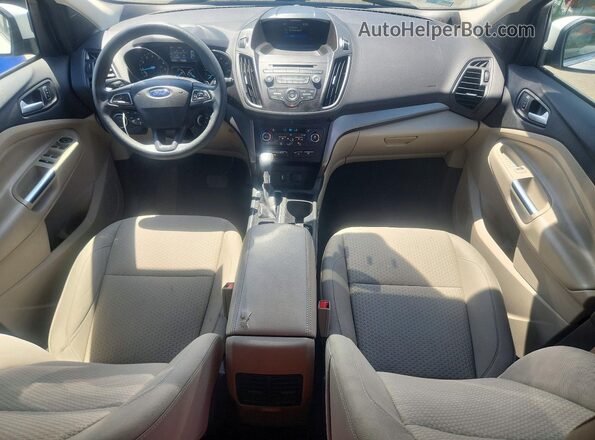 1FMCU0GD8HUC98520 2017 FORD ESCAPE White Widok deski rozdzielczej