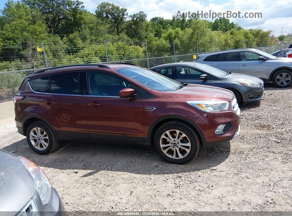 1FMCU0GD8JUB02906 2018 FORD ESCAPE Burgundy Rear interior view