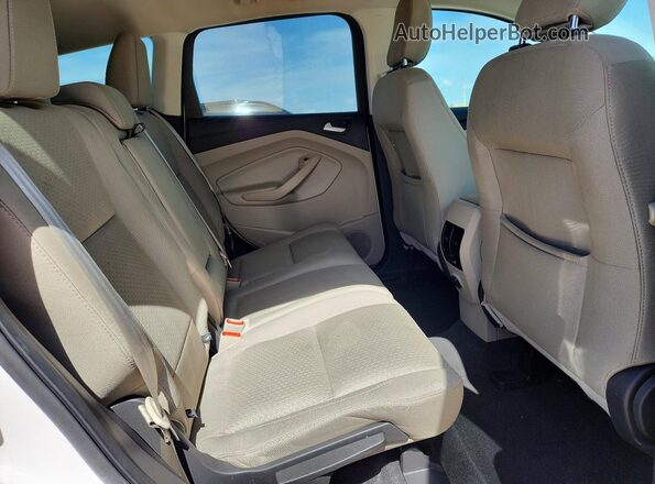 1FMCU0GD8JUB97578 2018 FORD ESCAPE Белый Вид задней части салона