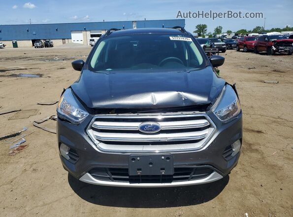 1FMCU0GD8JUC28585 2018 FORD ESCAPE Gray Vista frontal