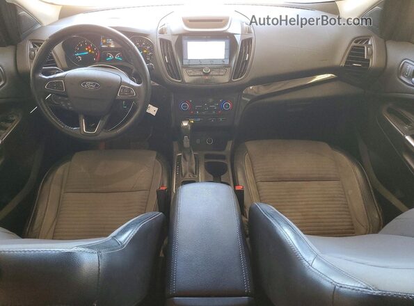 1FMCU0GD8JUD50296 2018 FORD ESCAPE Белый Вид панели приборов