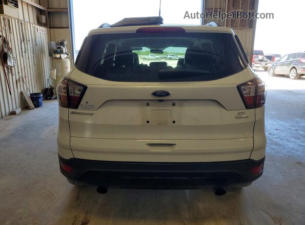 1FMCU0GD8JUD50296 2018 FORD ESCAPE Белый Вид сзади