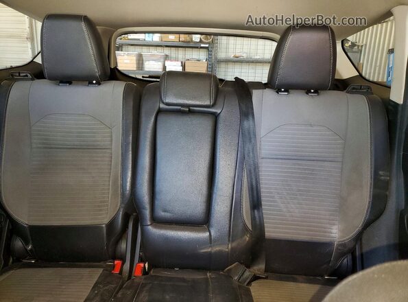 1FMCU0GD8JUD50296 2018 FORD ESCAPE Белый Вид задних сидений