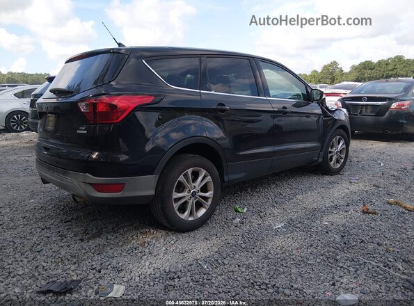 1FMCU0GD8KUA49853 2019 FORD ESCAPE Черный Задняя правая четверть