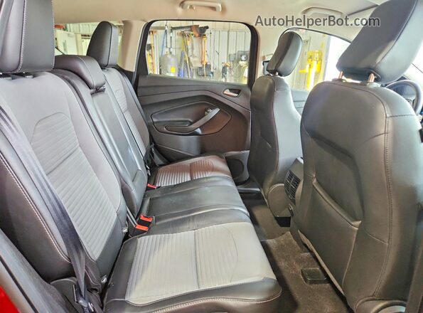 1FMCU0GD8KUB86212 2019 FORD ESCAPE Red Rear interior view