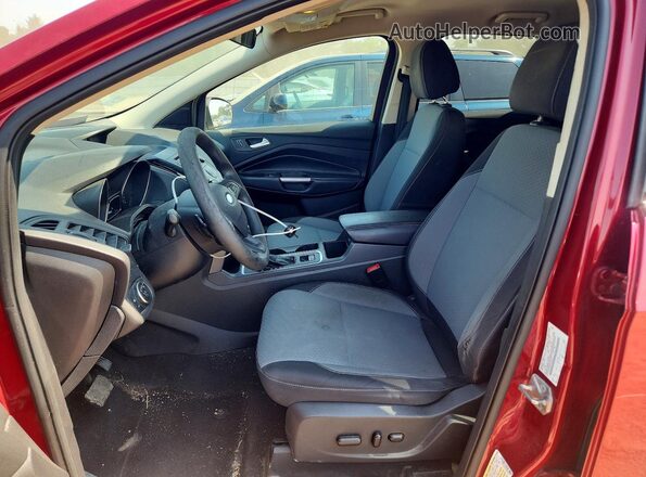 1FMCU0GD9HUA36747 2017 FORD ESCAPE Темно-бордовый Вид салона спереди
