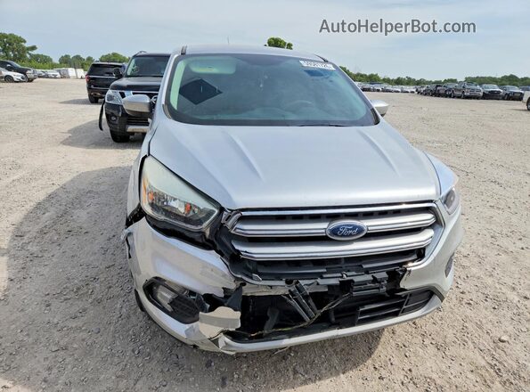 1FMCU0GD9HUB87894 2017 FORD ESCAPE Silver წინა ხედი