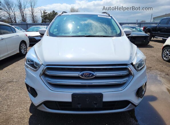 1FMCU0GD9HUC90944 2017 FORD ESCAPE White Front view
