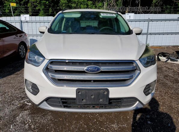 1FMCU0GD9HUD70602 2017 FORD ESCAPE White Vista frontal