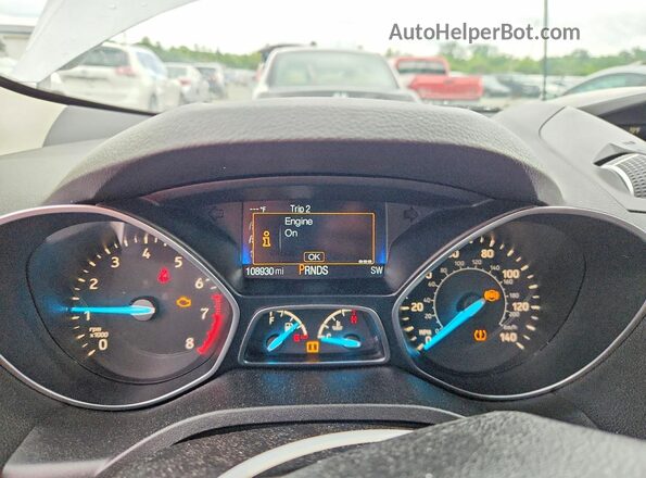 1FMCU0GD9HUD98674 2017 FORD ESCAPE Silver Instrument cluster view