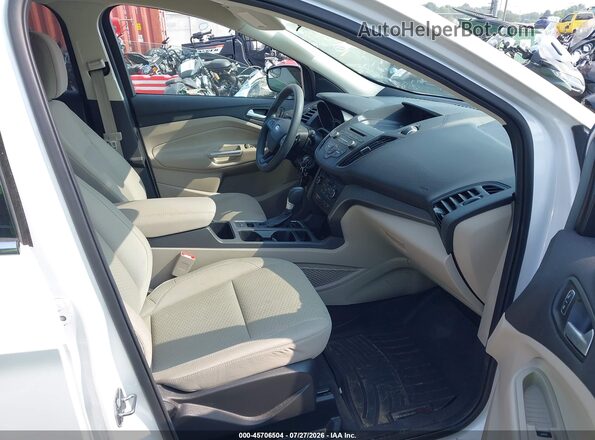 1FMCU0GD9HUE95356 2017 FORD ESCAPE White Front interior view