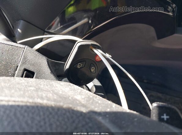1FMCU0GD9JUA54591 2018 FORD ESCAPE Красный Вид панели приборов