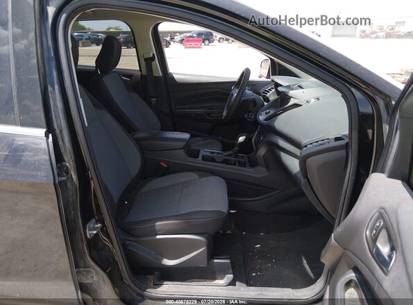 1FMCU0GD9JUC69923 2018 FORD ESCAPE Black Вид салону спереду