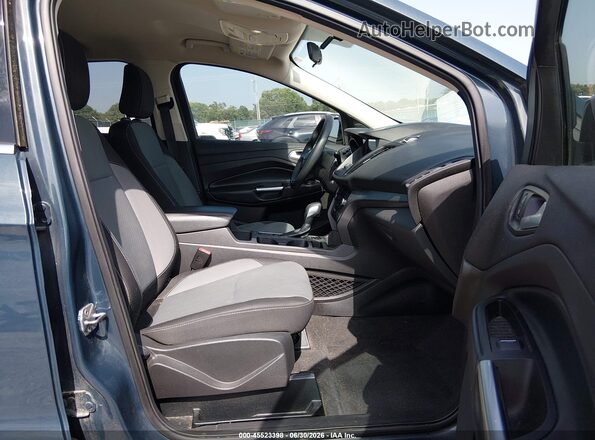 1FMCU0GD9KUA24718 2019 FORD ESCAPE Синий Вид салона спереди