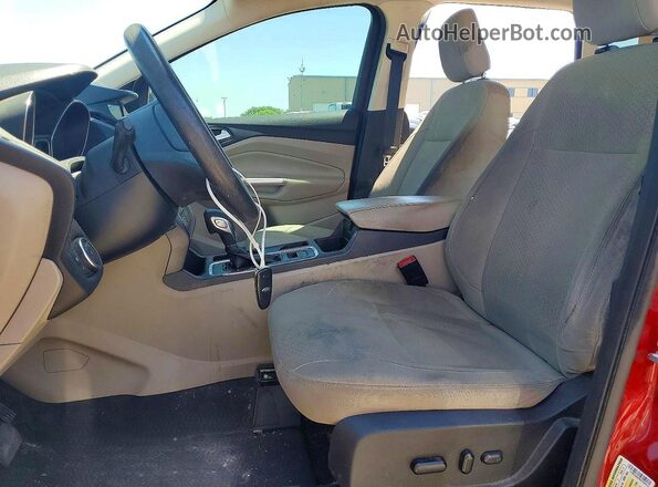 1FMCU0GD9KUC09819 2019 FORD ESCAPE Red Widok wnętrza z przodu