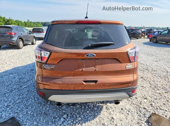 1FMCU0GDXHUA76836 2017 FORD ESCAPE Orange Հետևի տեսք