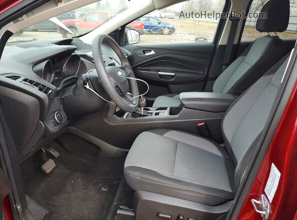 1FMCU0GDXHUC45866 2017 FORD ESCAPE Red Front interior view