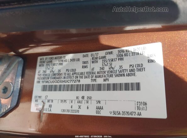 1FMCU0GDXHUC77278 2017 FORD ESCAPE Brown Vista del compartimento del motor