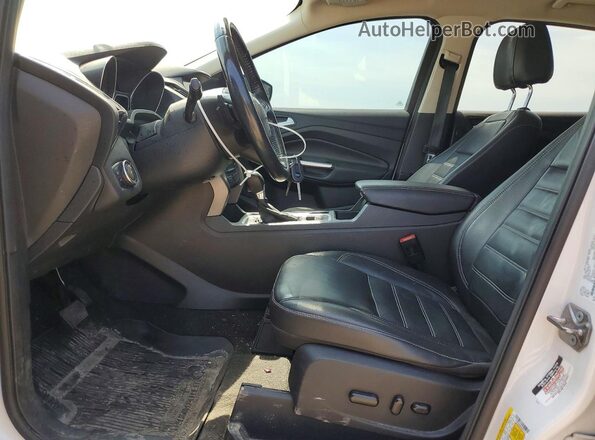 1FMCU0GDXHUD30772 2017 FORD ESCAPE White Vista interior delantera