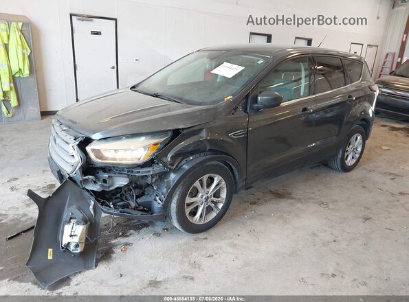 1FMCU0GDXHUD37396 2017 FORD ESCAPE Gray Przód lewy