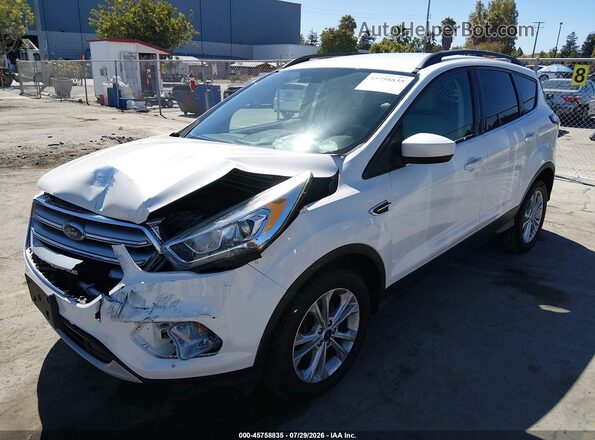 1FMCU0GDXHUE74712 2017 FORD ESCAPE Белый Передняя левая четверть