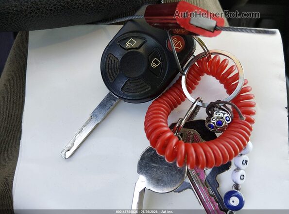 1FMCU0GDXHUE74712 2017 FORD ESCAPE Белый Вид панели приборов