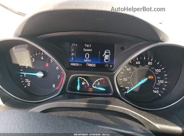 1FMCU0GDXHUE74712 2017 FORD ESCAPE Белый Вид задних сидений