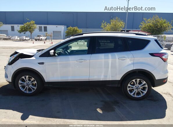 1FMCU0GDXHUE74712 2017 FORD ESCAPE Белый 