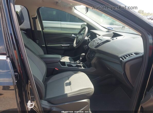 1FMCU0GDXHUE93860 2017 FORD ESCAPE Black წინა სალონის ხედი