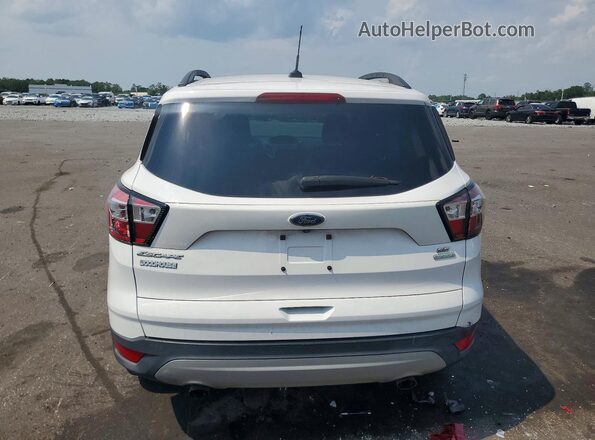1FMCU0GDXJUB12157 2018 FORD ESCAPE Белый Вид сзади