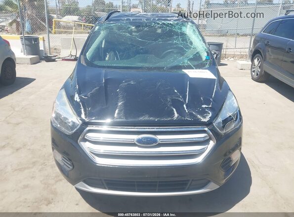 1FMCU0GDXJUB44638 2018 FORD ESCAPE Черный Вид щитка приборов
