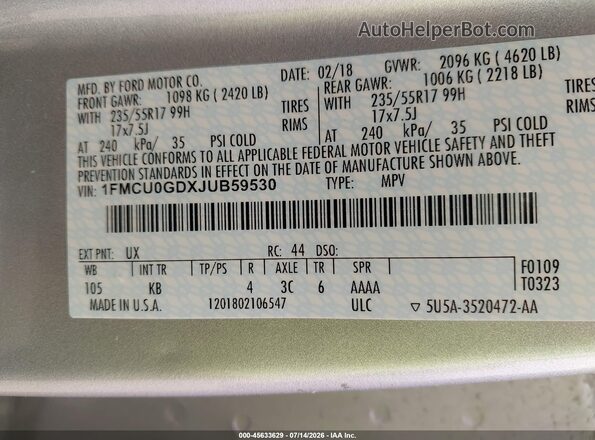 1FMCU0GDXJUB59530 2018 FORD ESCAPE Silver ძრავის განყოფილების ხედი