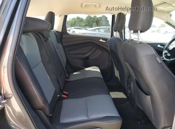 1FMCU0GDXKUB81898 2019 FORD ESCAPE Gray Rear interior view