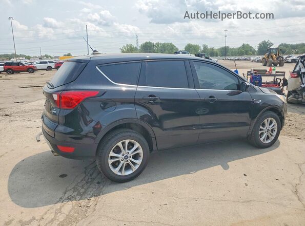 1FMCU0GDXKUB99771 2019 FORD ESCAPE Черный Задняя правая четверть
