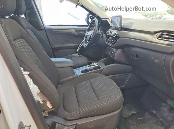 1FMCU0GN2RUA08699 2024 FORD ESCAPE Белый Вид салона спереди