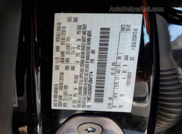 1FMCU0GNXPUB41174 2023 FORD ESCAPE Черный Вид наклейки с VIN-кодом