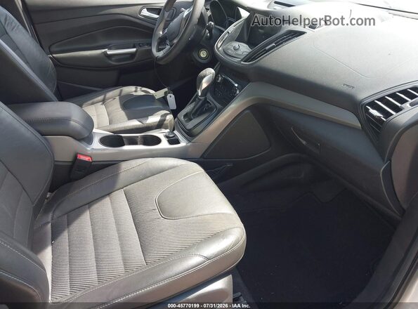 1FMCU0GX2GUC12675 2016 FORD ESCAPE Silver Вид салону спереду