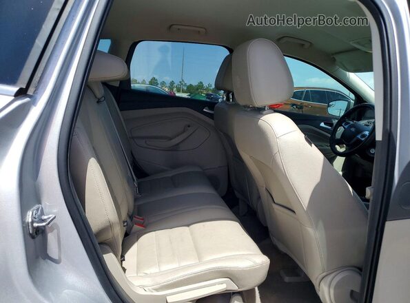 1FMCU0GX4GUB31175 2016 FORD ESCAPE Silver Вид задньої частини салону