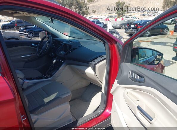 1FMCU0GX9GUB83238 2016 FORD ESCAPE Red Սալոնի դիմացի տեսք