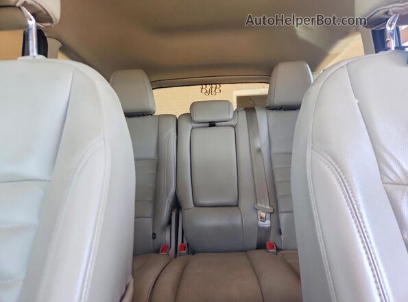 1FMCU0GXXGUC19082 2016 FORD ESCAPE Red Rear seats view